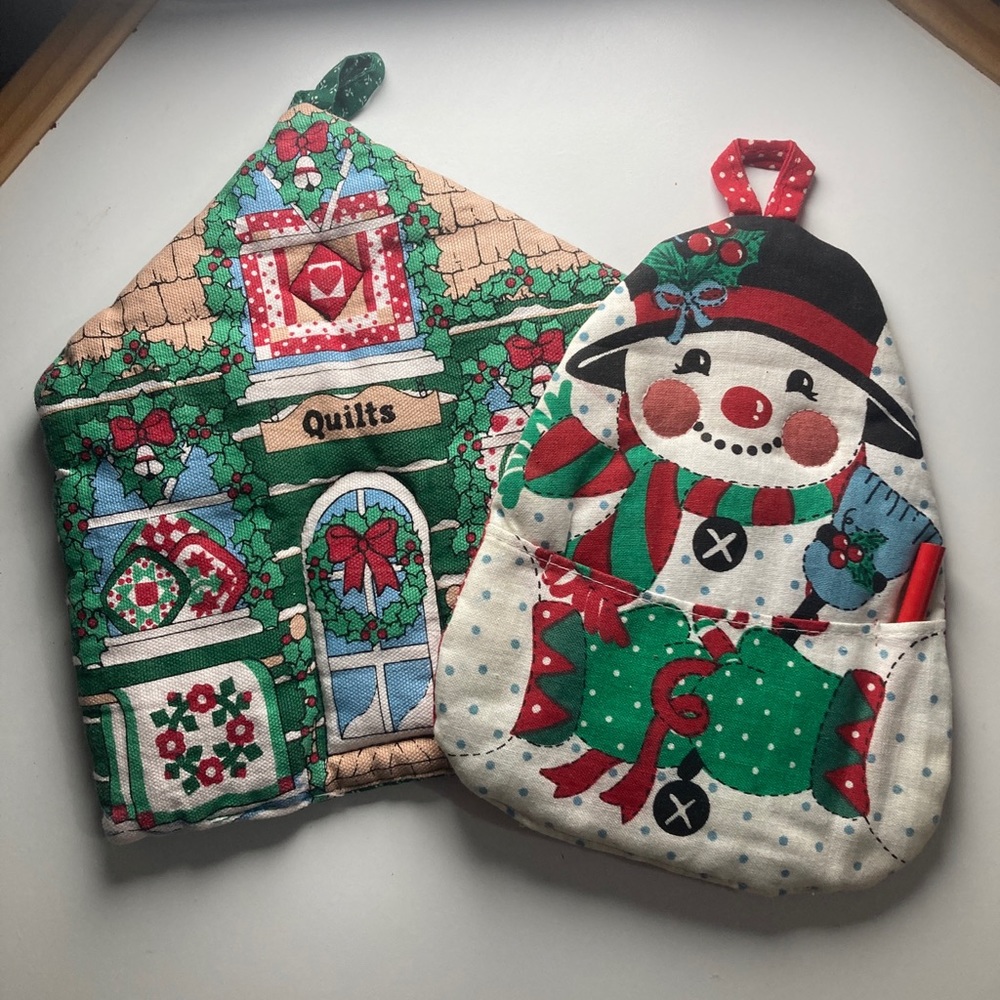 Vintage Christmas Potholders - quilted.  Winter theme. Set of 2